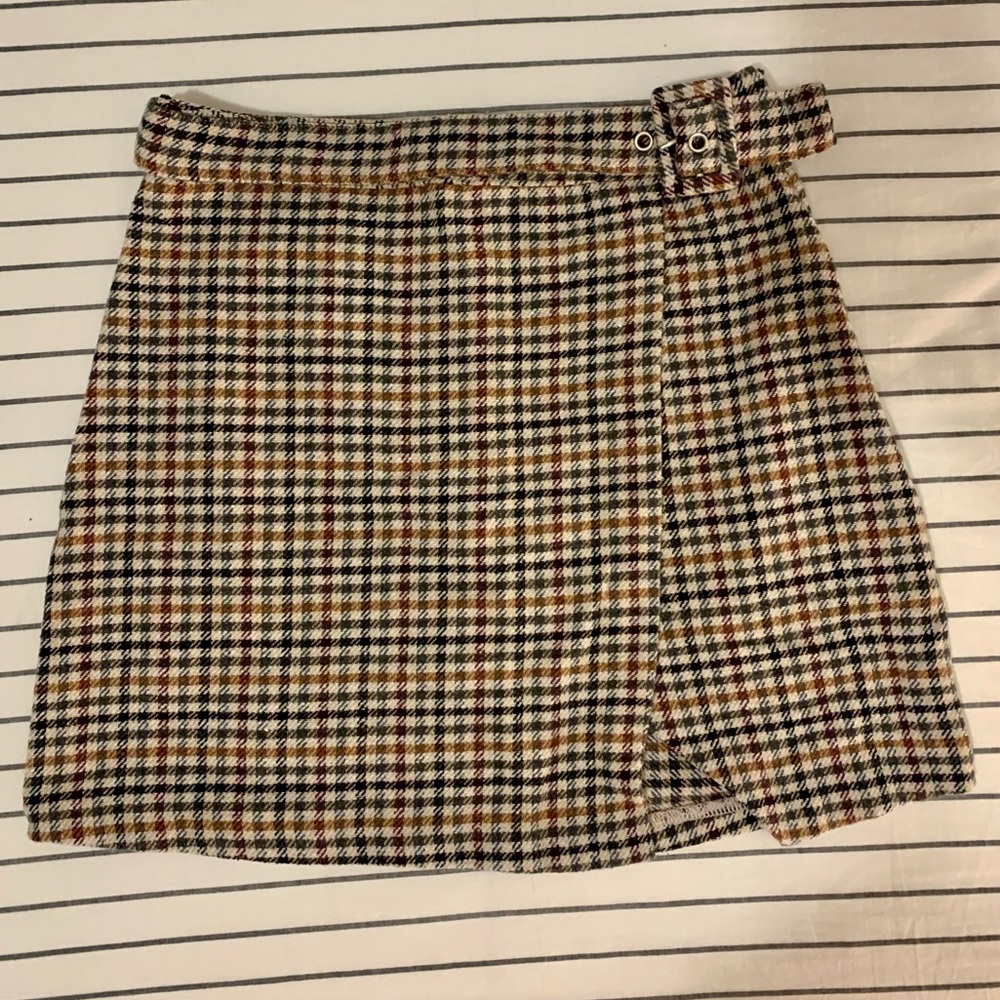 New without tags plaid skirt size S